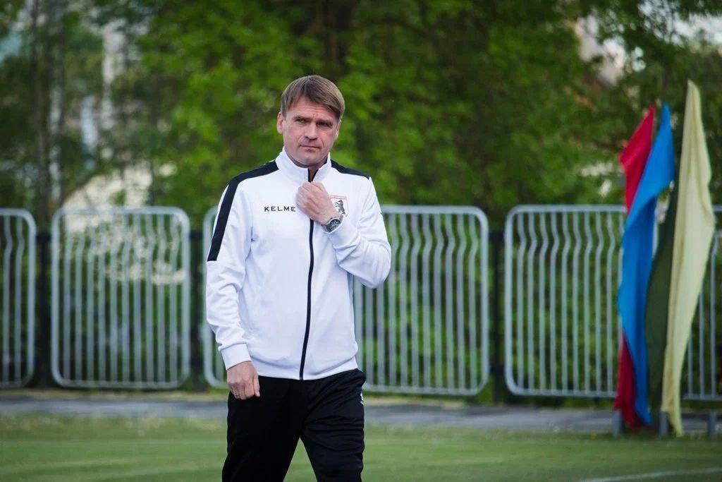 Телеграм-канал «Ухо»